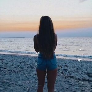 Meet your Posher, Hazel